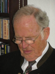 Dr. Peter Düll